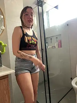 Darling XXX online show from 12.18.24