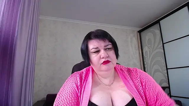 JuicyLady Di online show from 11.04.25