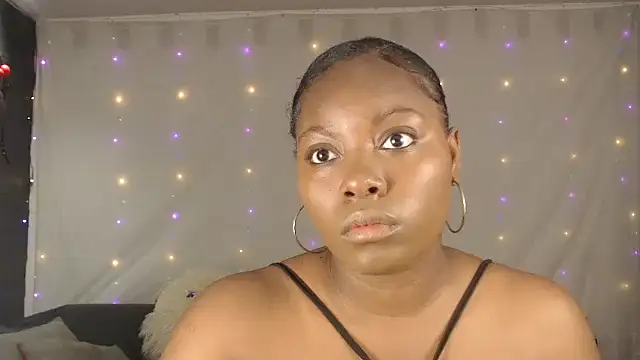 Snapshot of agatha_prime chatting on 02.18.26 agatha prime online show from 02.18.26