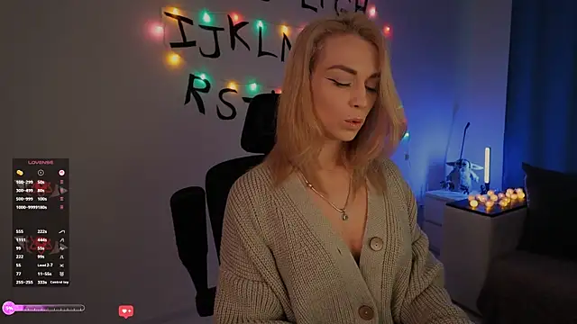 AskAlexa online show from 11.26.25