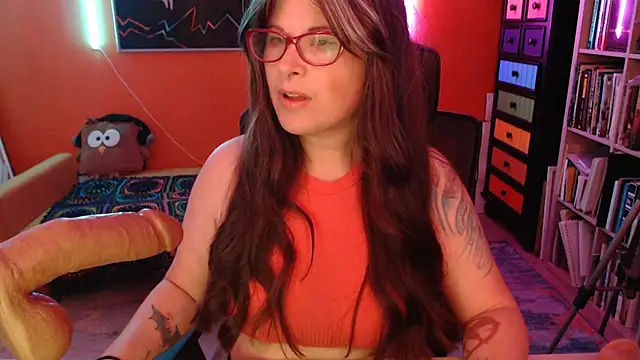 TheLenaAdams online show from 12.16.25