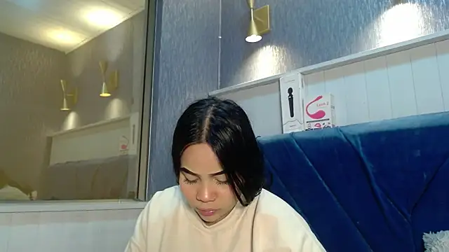 EmilyQueen3x online show from 12.05.25