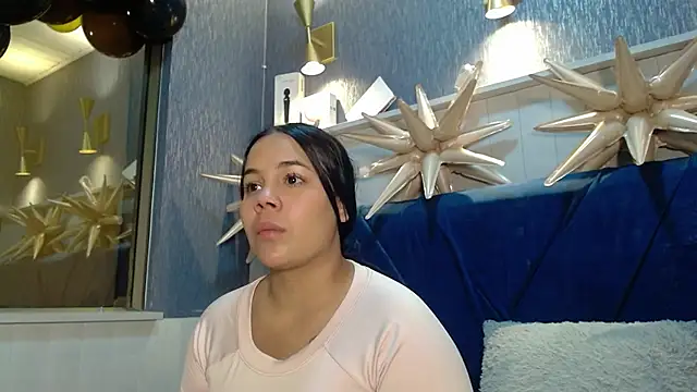 EmilyQueen3x online show from 12.15.25