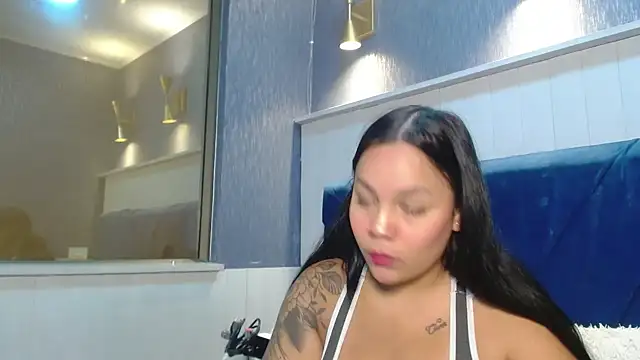 EmilyQueen3x online show from 02.07.26