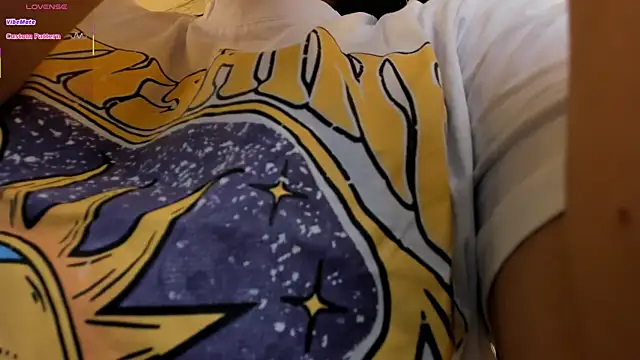 Snapshot of MartinnaBonnet chatting on 11.28.25 MartinnaBonnet online show from 11.28.25