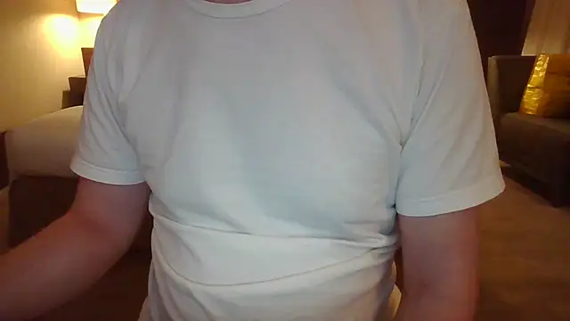 Snapshot of alessexxx24 chatting on 02.05.25 alessexxx24 online show from 02.05.25