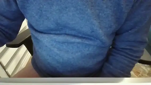 Snapshot of alessexxx24 chatting on 03.07.25 alessexxx24 online show from 03.07.25