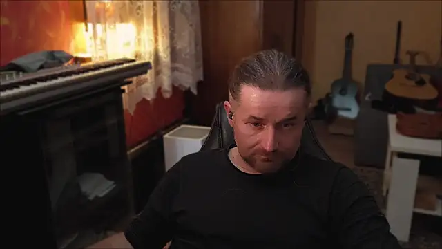 Mosiadz1975 online show from 02.23.25