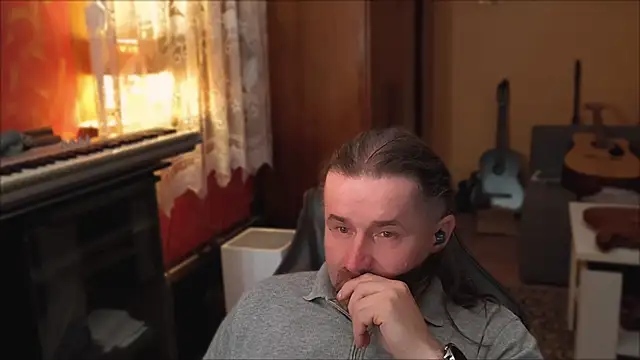 Mosiadz1975 online show from 02.28.25
