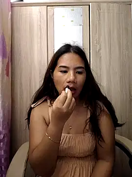 Snapshot of Kissy07 chatting on 02.12.25 Kissy07 online show from 02.12.25