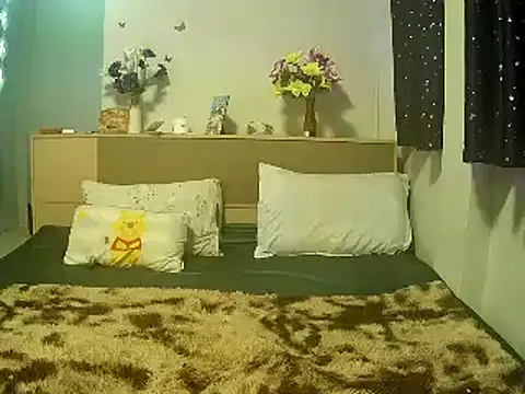 Snapshot of Jennythai123 chatting on 02.19.25 Jennythai123 online show from 02.19.25