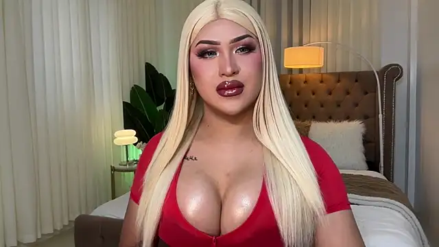 Snapshot of Your_Majesty_Tyra chatting on 03.22.25 Your Majesty Tyra online show from 03.22.25