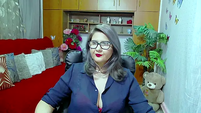 LucilleFenlys online show from 12.05.24