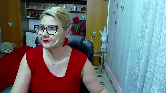 LucilleFenlys online show from 01.13.25