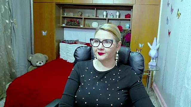 LucilleFenlys online show from 01.16.25