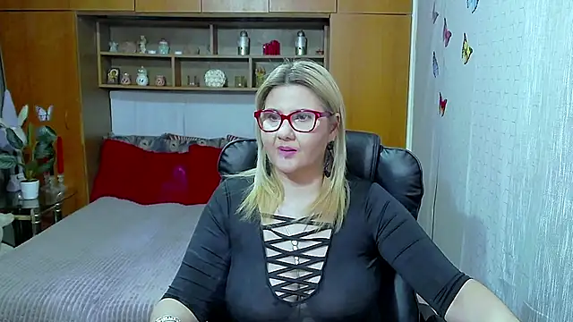 LucilleFenlys online show from 03.15.26