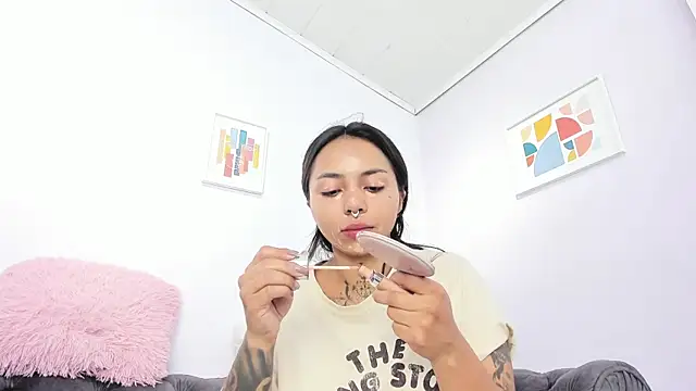 miss soffi  online show from 11.06.25