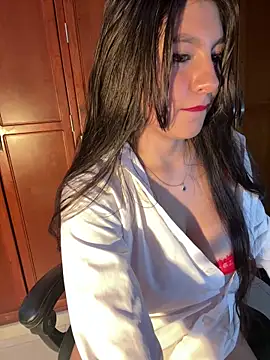 loolla 23 online show from 12.21.24