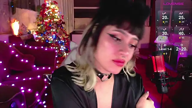 Aquamarinebubble online show from 12.29.24