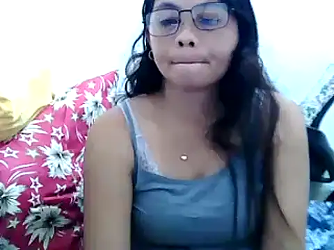 Snapshot of pinay_milfxx chatting on 02.13.25 pinay milfxx online show from 02.13.25