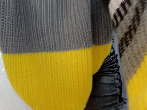 Snapshot of elenaza chatting on 12.27.24 elenaza online show from 12.27.24