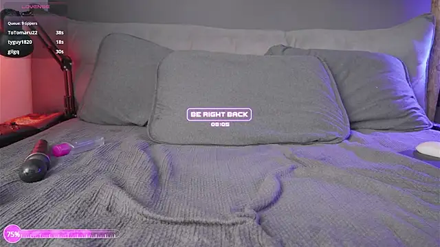 Snapshot of bunny_edge chatting on 02.16.25 bunny edge online show from 02.16.25