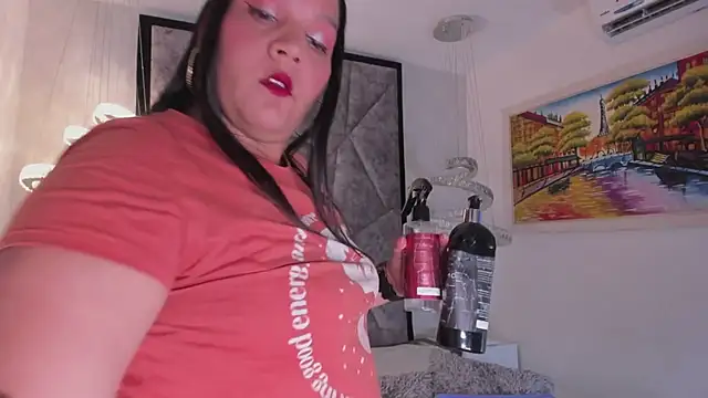 Snapshot of AmandaNordby_ chatting on 01.28.25 AmandaNordby online show from 01.28.25