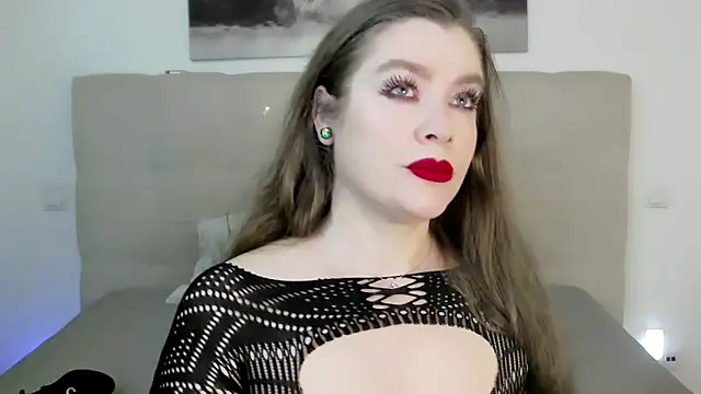 Snapshot of PetersEmily chatting on 02.06.25 PetersEmily online show from 02.06.25