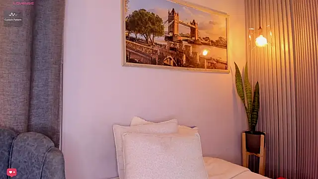 Assh lee  online show from 01.29.25