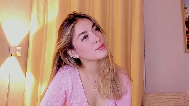 Assh lee  online show from 03.10.26