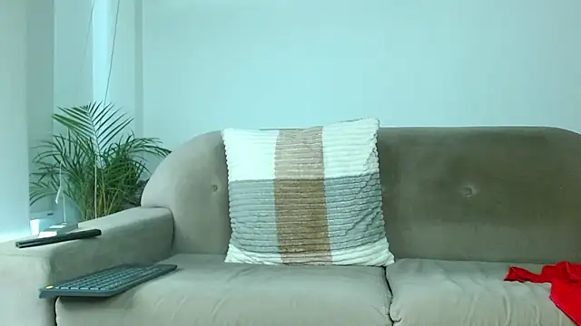 Snapshot of Robyn_Miller chatting on 10.09.25 Robyn Miller online show from 10.09.25