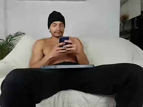 Snapshot of Robyn_Miller chatting on 10.23.25 Robyn Miller online show from 10.23.25