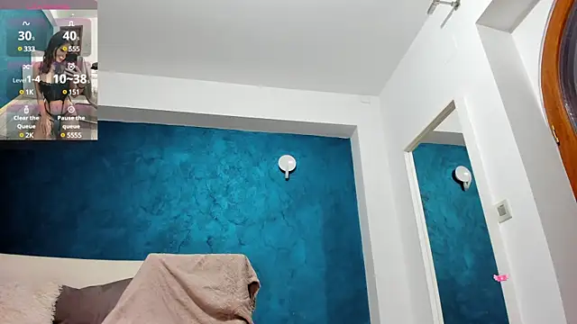 Anna Lewis online show from 01.18.25