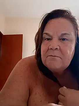 Yaya Mineira online show from 01.11.25