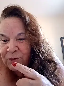 Yaya Mineira online show from 01.20.25