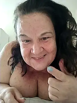 Yaya Mineira online show from 10.19.25