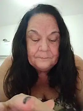Yaya Mineira online show from 03.17.26