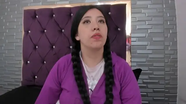 Snapshot of AntoneellaF chatting on 03.14.25 AntoneellaF online show from 03.14.25