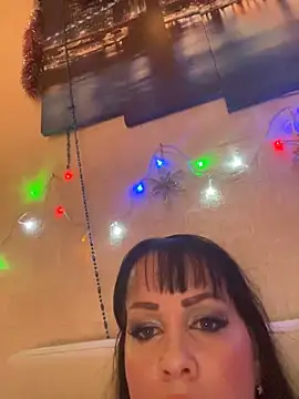 Snapshot of Lolaley2 chatting on 01.17.25 Lolaley2 online show from 01.17.25