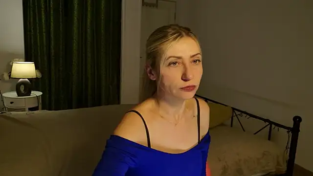 ZoeGrant online show from 03.08.26