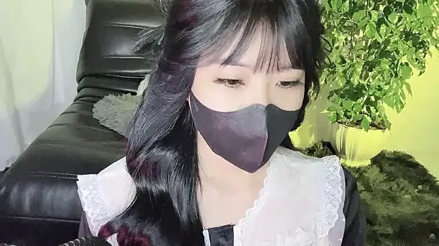 Mya Lee online show from 12.17.24