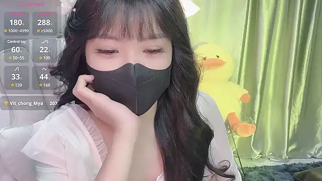 Mya Lee online show from 02.18.25