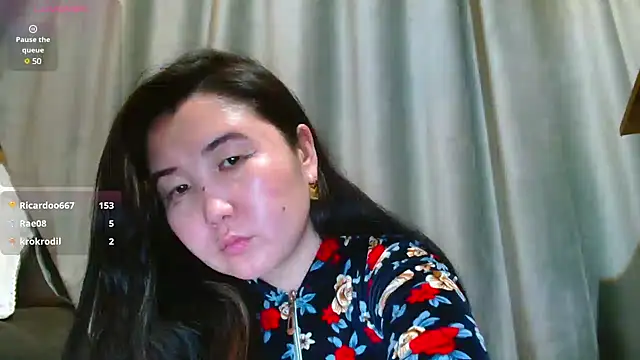 Snapshot of Bet_Lu chatting on 12.19.24 Bet Lu online show from 12.19.24