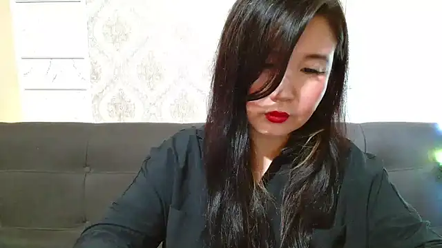 Snapshot of Bet_Lu chatting on 01.01.25 Bet Lu online show from 01.01.25