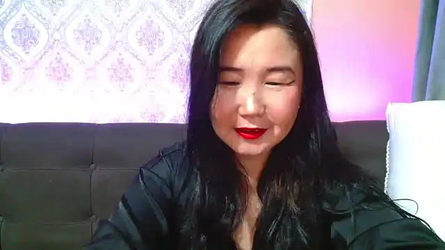 Snapshot of Bet_Lu chatting on 01.15.25 Bet Lu online show from 01.15.25