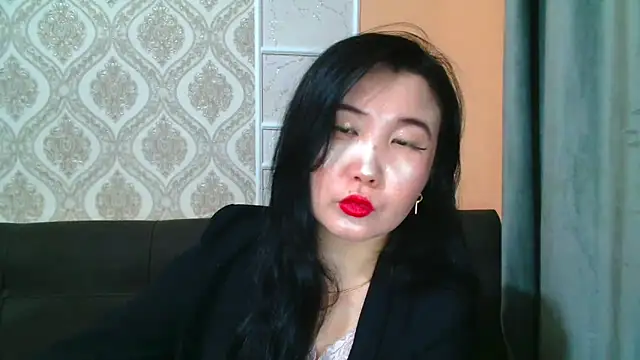 Snapshot of Bet_Lu chatting on 01.22.25 Bet Lu online show from 01.22.25