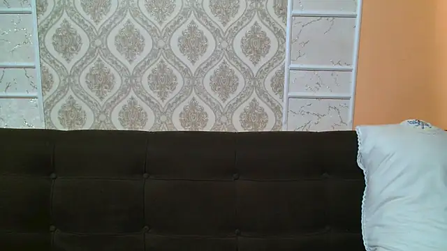 Snapshot of Bet_Lu chatting on 02.11.25 Bet Lu online show from 02.11.25