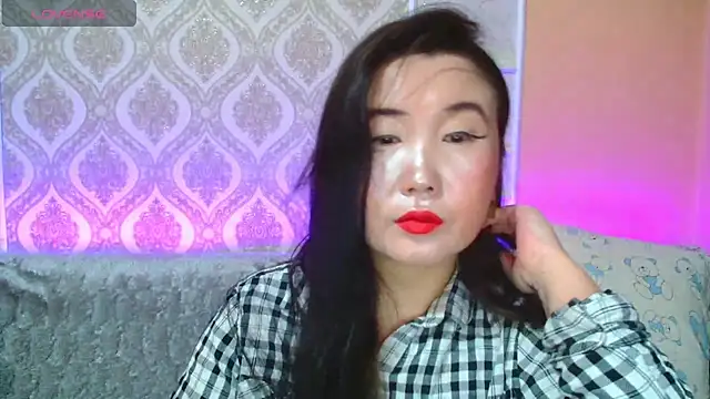 Snapshot of Bet_Lu chatting on 03.20.25 Bet Lu online show from 03.20.25