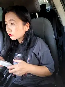 Snapshot of Bet_Lu chatting on 09.12.25 Bet Lu online show from 09.12.25