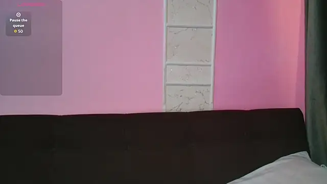 Snapshot of Bet_Lu chatting on 10.08.25 Bet Lu online show from 10.08.25